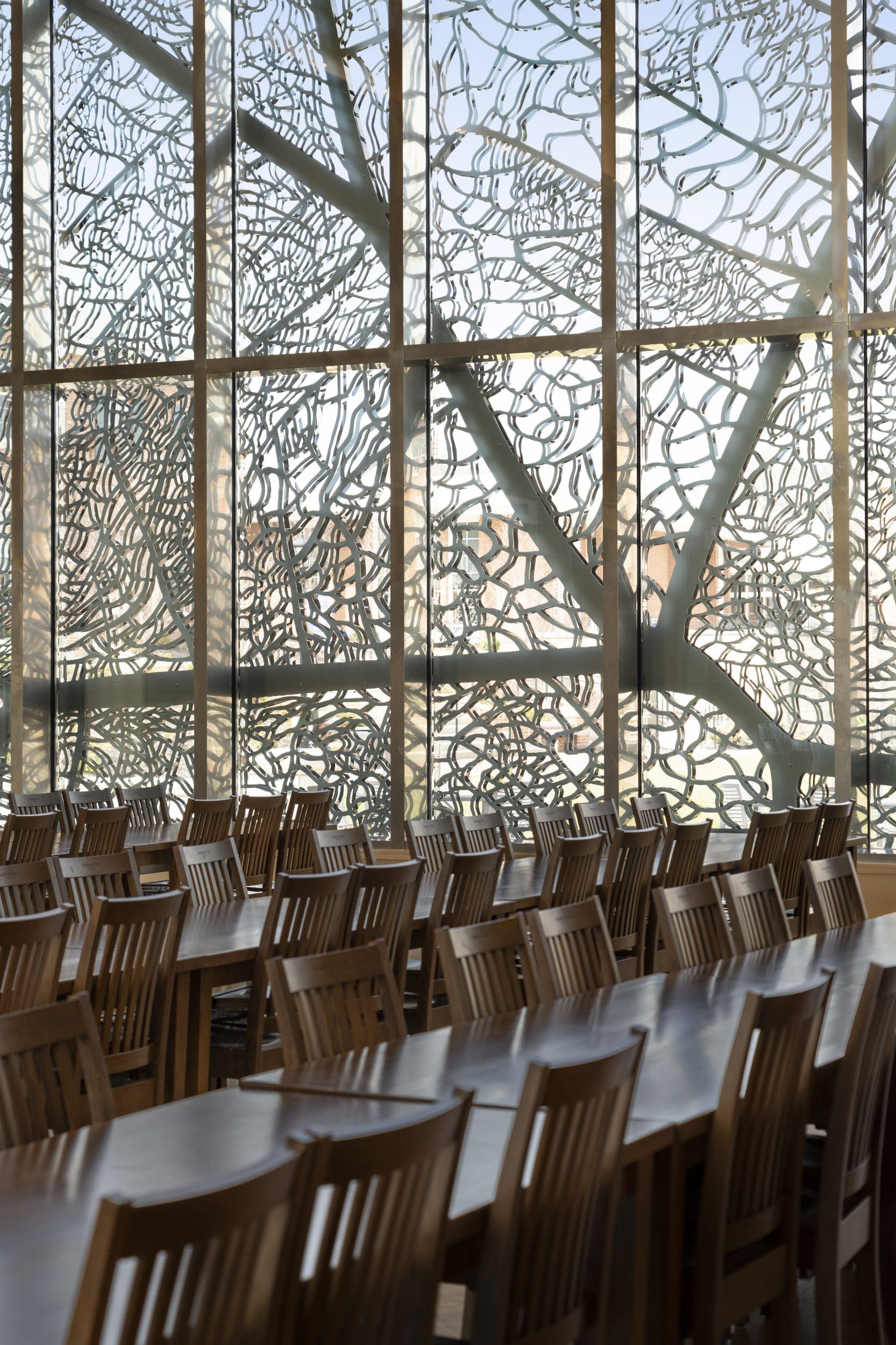 Interior view of the metal screens system.
