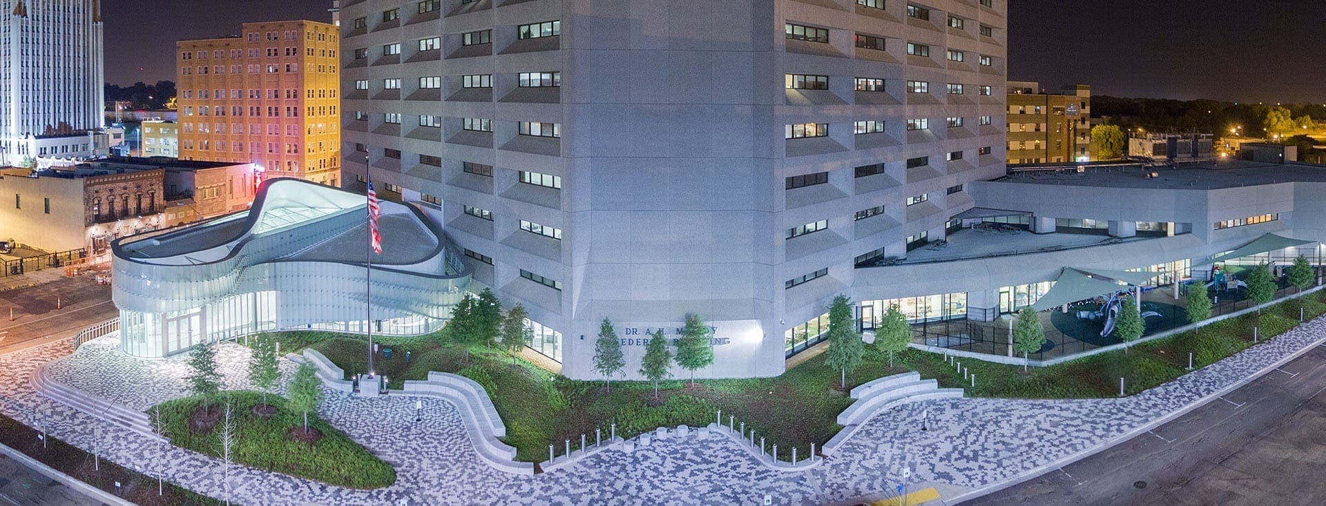 The McCoy Federal Building annex uses carefully placed landscape seating to protect the building from vehicle-borne threats.
