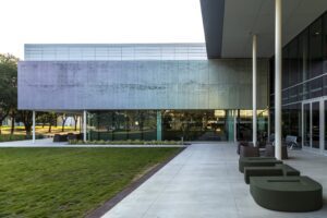 Davidson-Gundy Alumni Center at UT Dallas