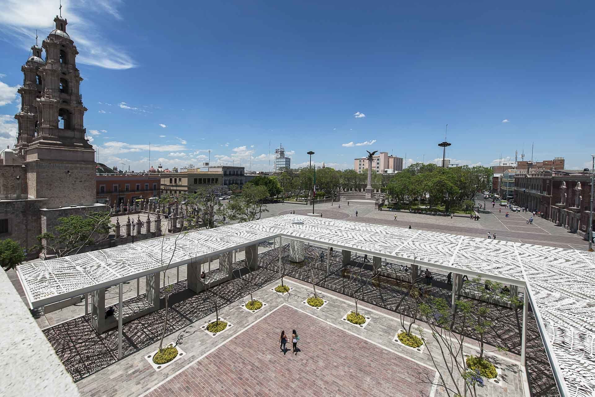 patio-de-las-jacarandas-hendrix-018