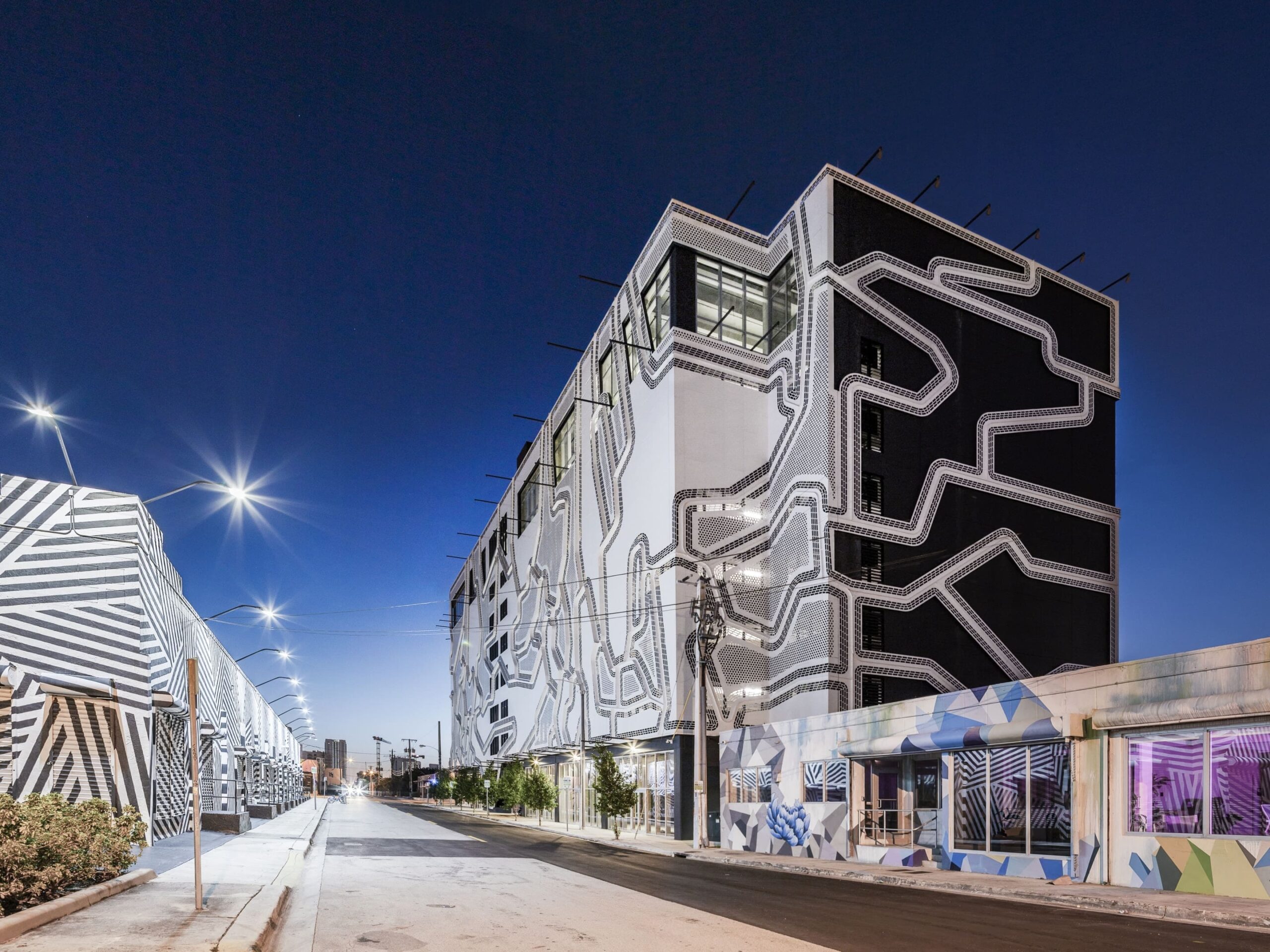 ZAHNER ENGINEERED AND FABRICATED OVER 54,000 SQUARE FEET OF FACADE PANELS.